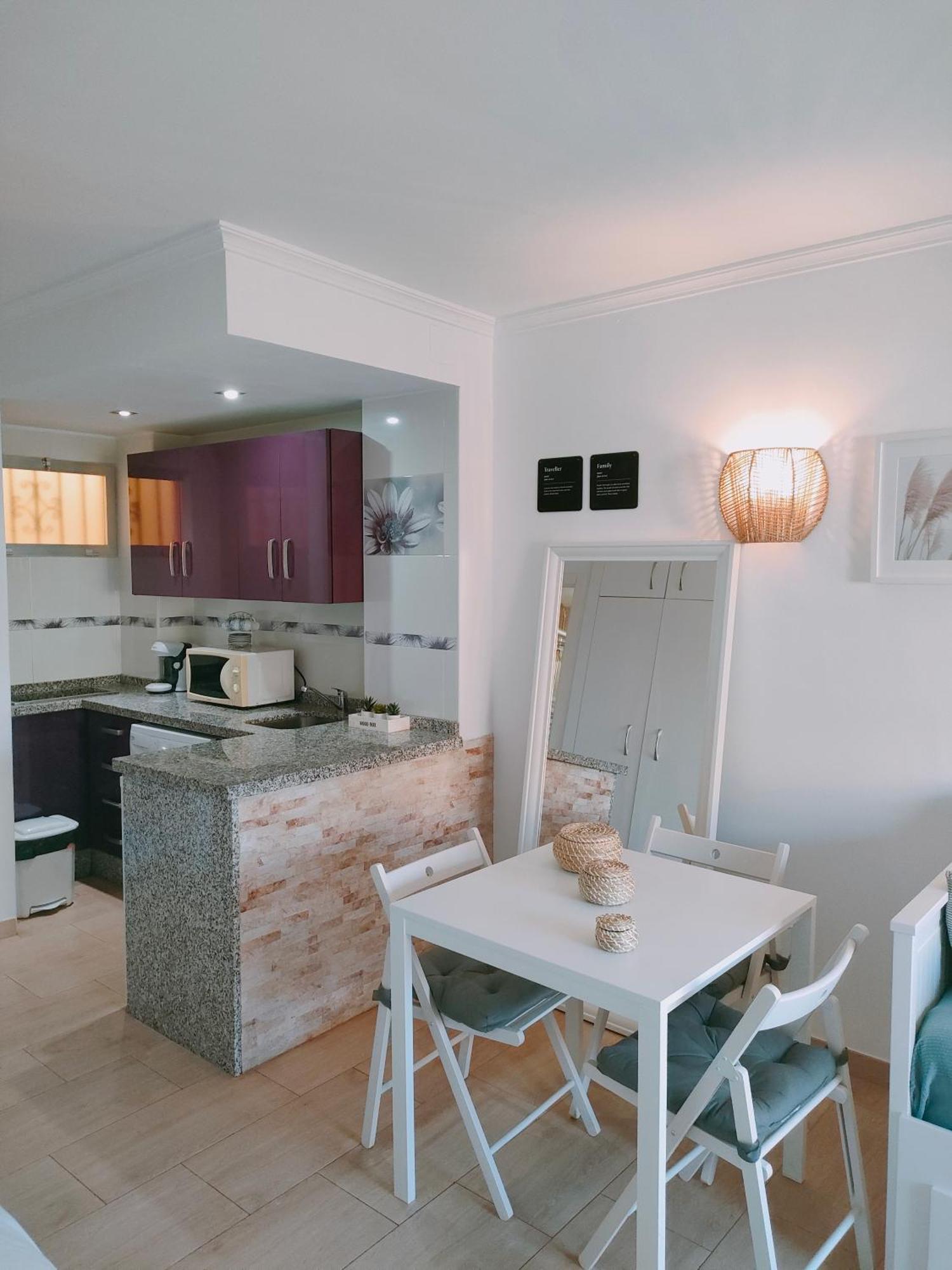 Aparthotel Minerva Benalmádena Exteriör bild